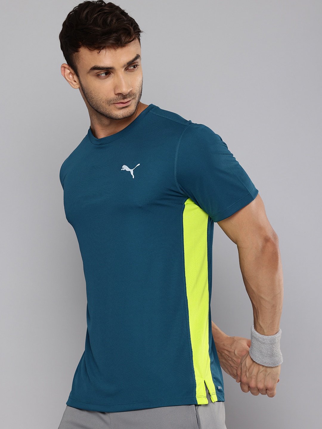 

Puma RUN FAVORITE VELOCITY Colourblocked T-shirt, Teal