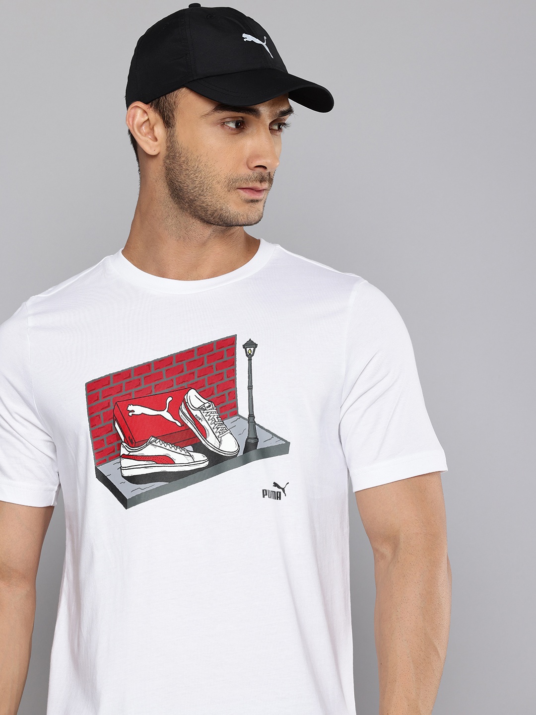 

Puma Men GRAPHICS Sneaker Box Pure Cotton T-shirt, White