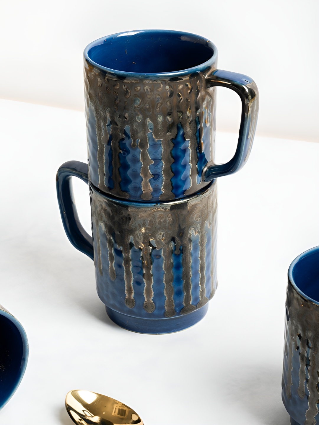 

ARAVALII Blue & Grey 2Pcs Textured Ceramic Glossy Dishwasher Safe Mugs