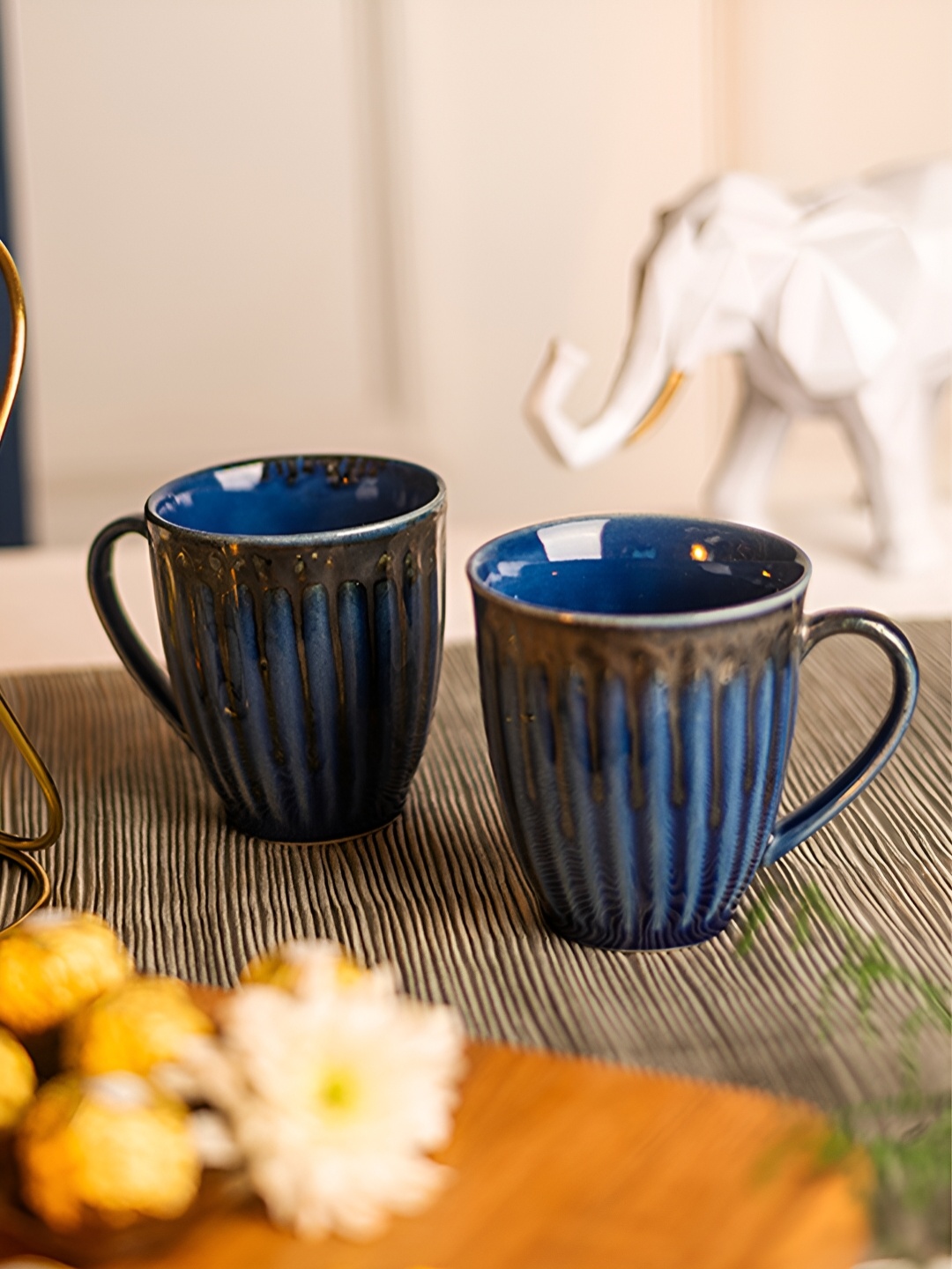 

ARAVALII Blue 2 Pcs Textured Ceramic Cups