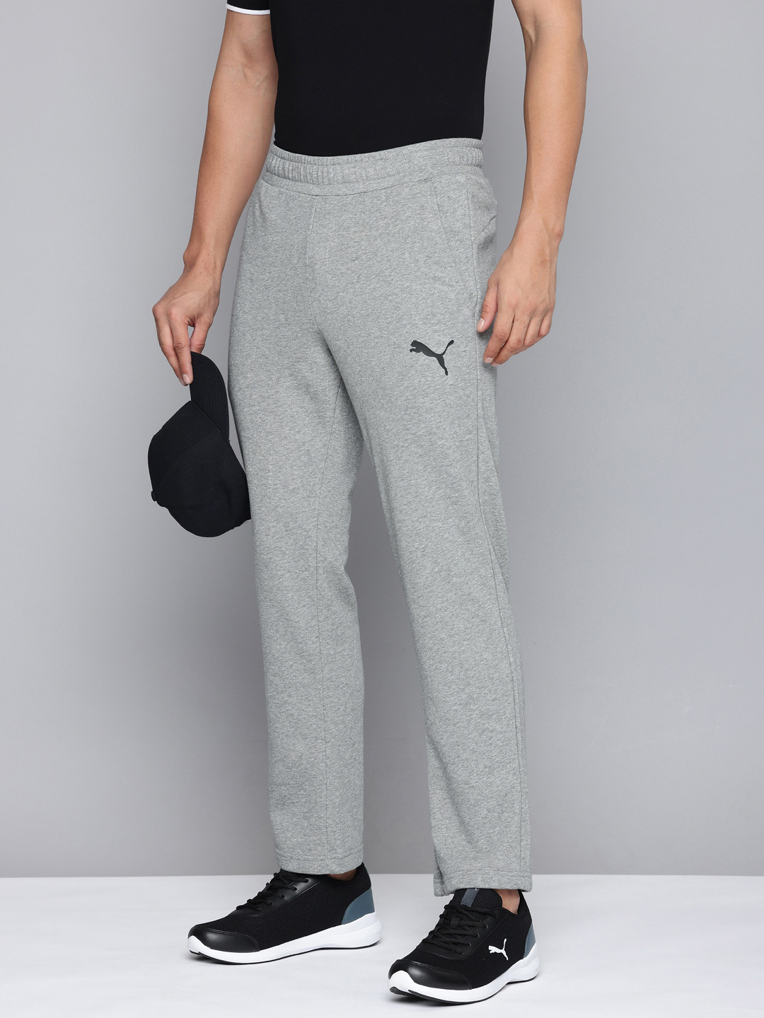 

Puma Men Logo Track Pants, Grey melange