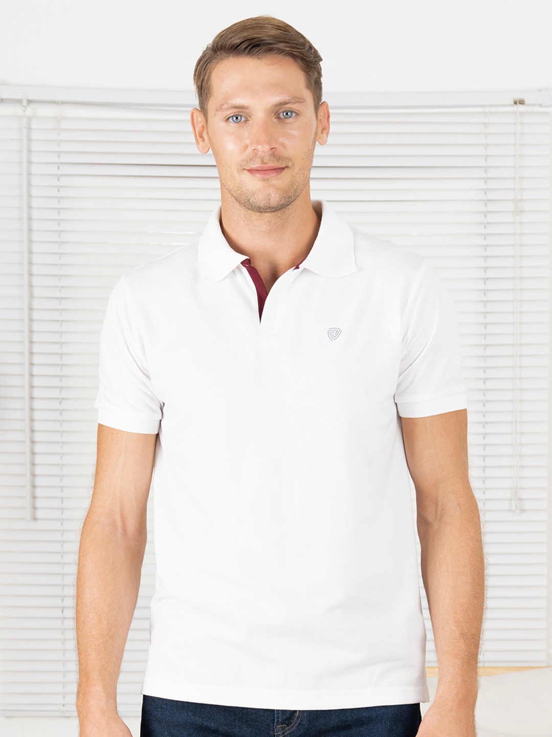 

Lux Cozi Polo Collar Lounge Tshirts, White