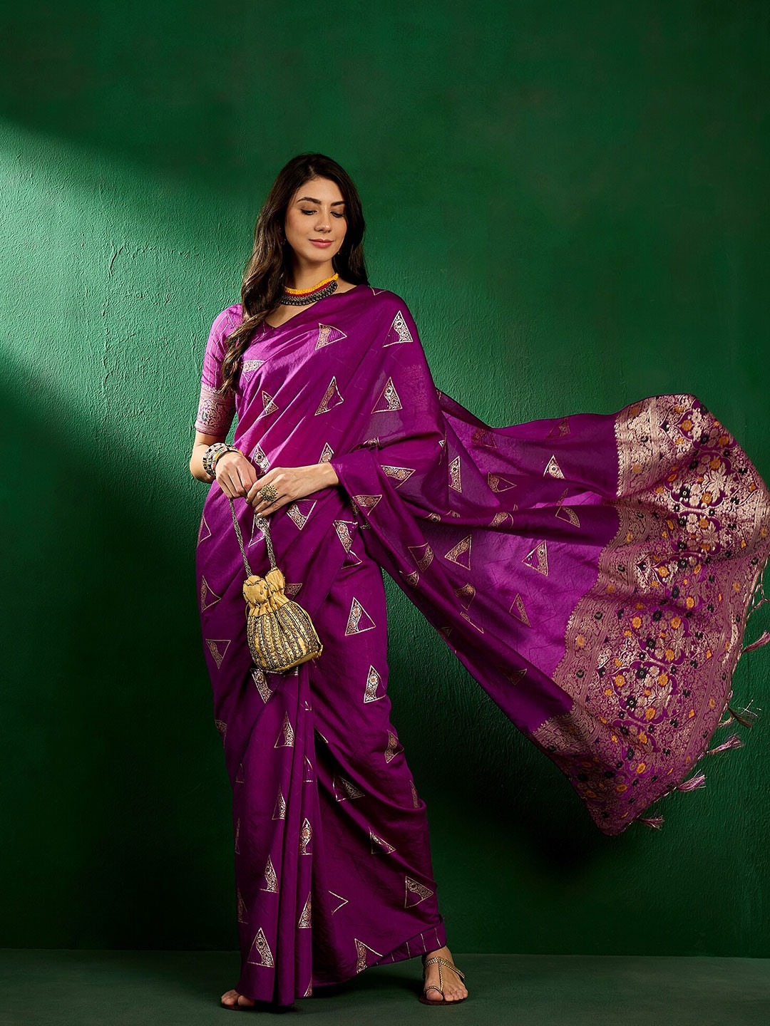 

Sangria Geometric Woven Design Banarasi Saree, Purple