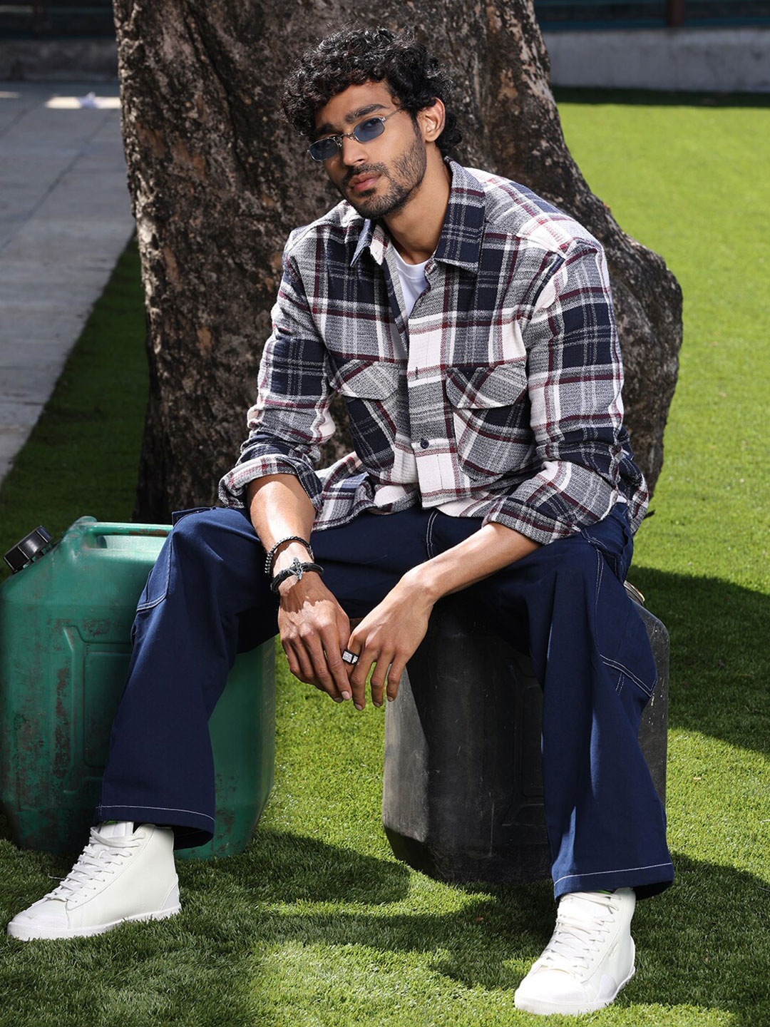 

The Roadster Lifestyle Co Checked Pure Cotton Oversized Shirt, Navy blue