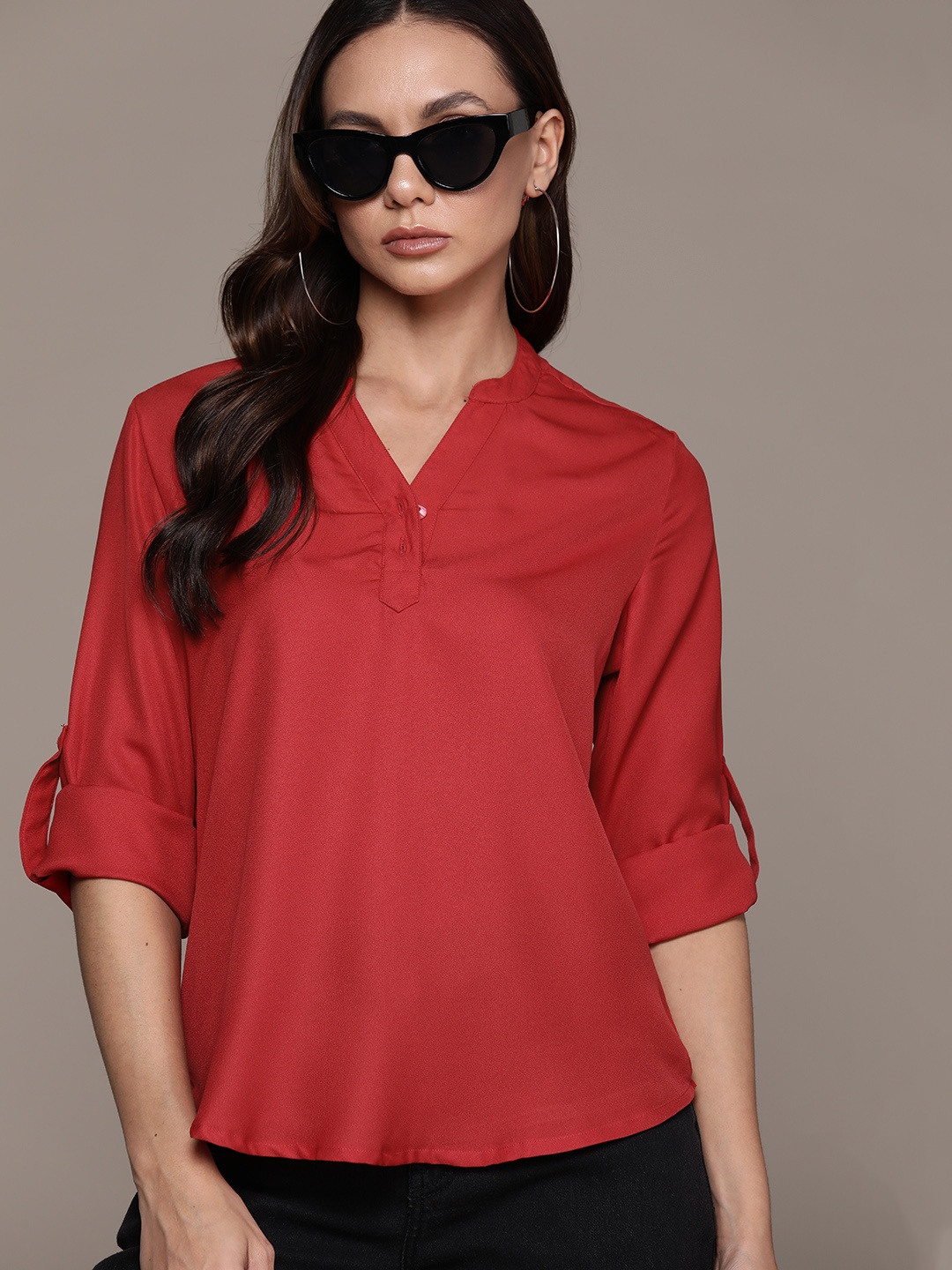 

The Roadster Lifestyle Co. Roll-Up Sleeves Shirt Style Top, Maroon