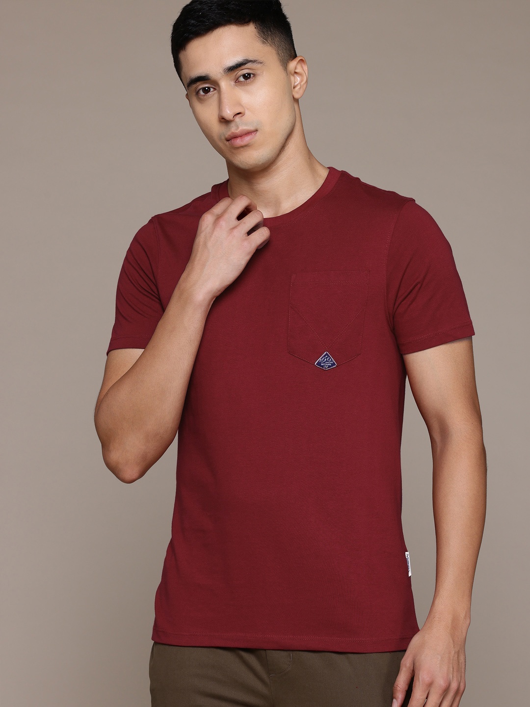 

The Roadster Lifestyle Co. Patch Pocket T-shirt, Maroon