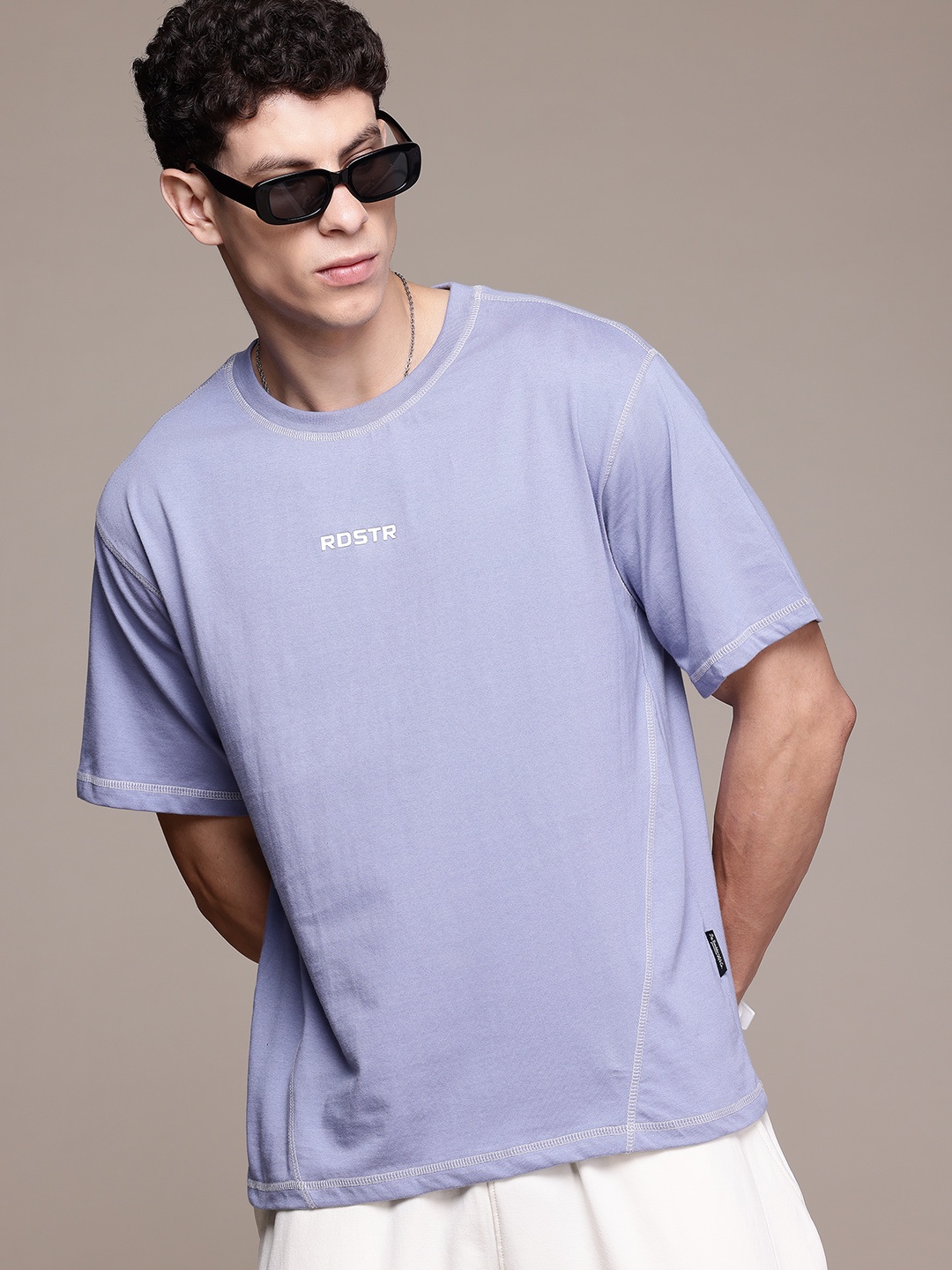 

Roadster Men Brand Logo Printed Drop-Shoulder Sleeves Pure Cotton T-shirt, Lavender