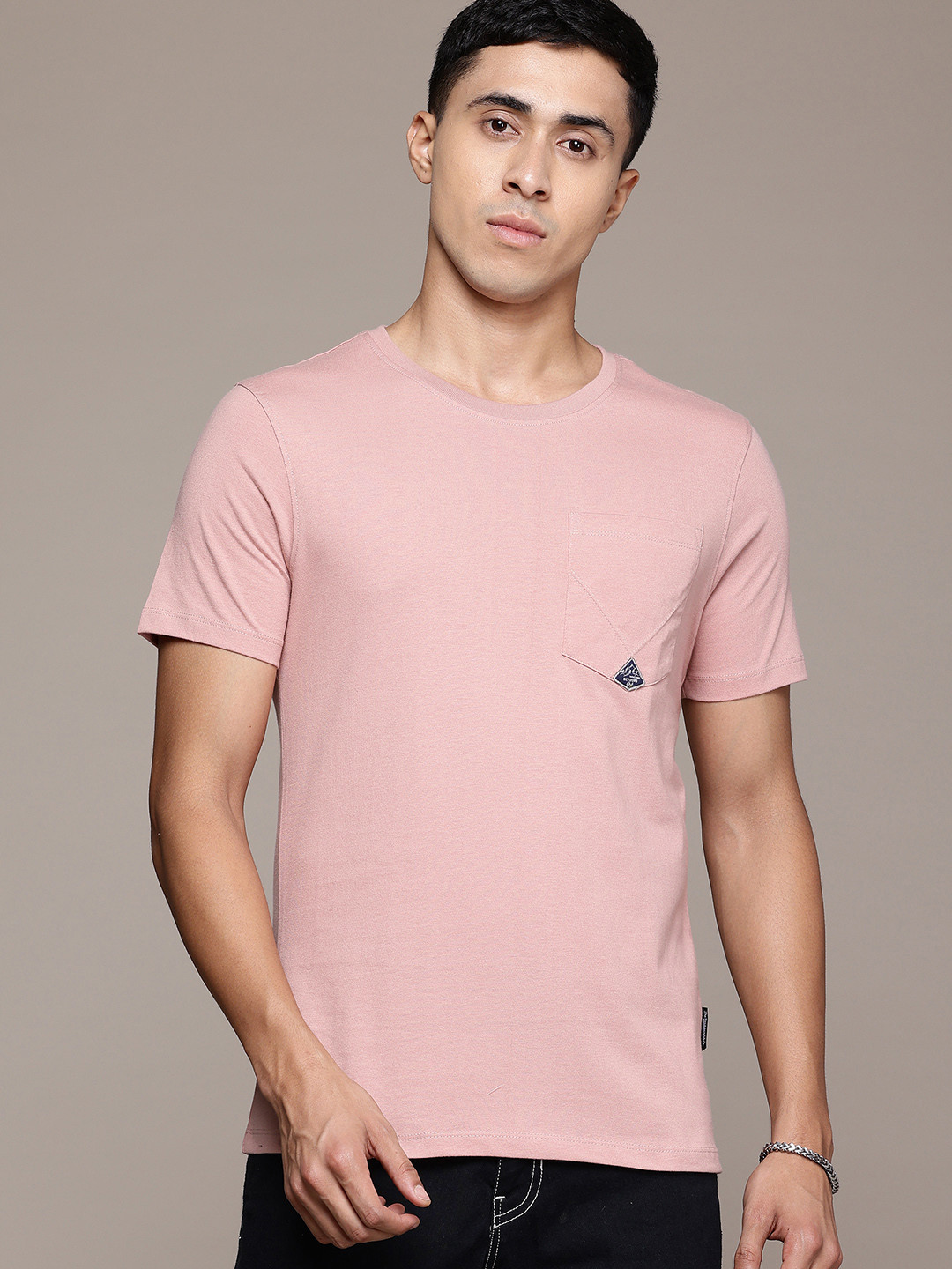 

The Roadster Lifestyle Co. Men T-shirt With Chest Pocket, Rose