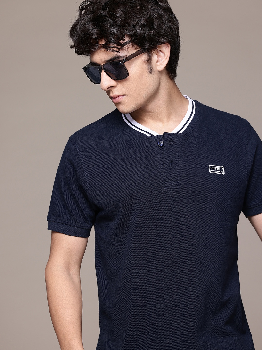 

The Roadster Lifestyle Co. Men Henley Neck Pure Cotton T-shirt, Navy blue