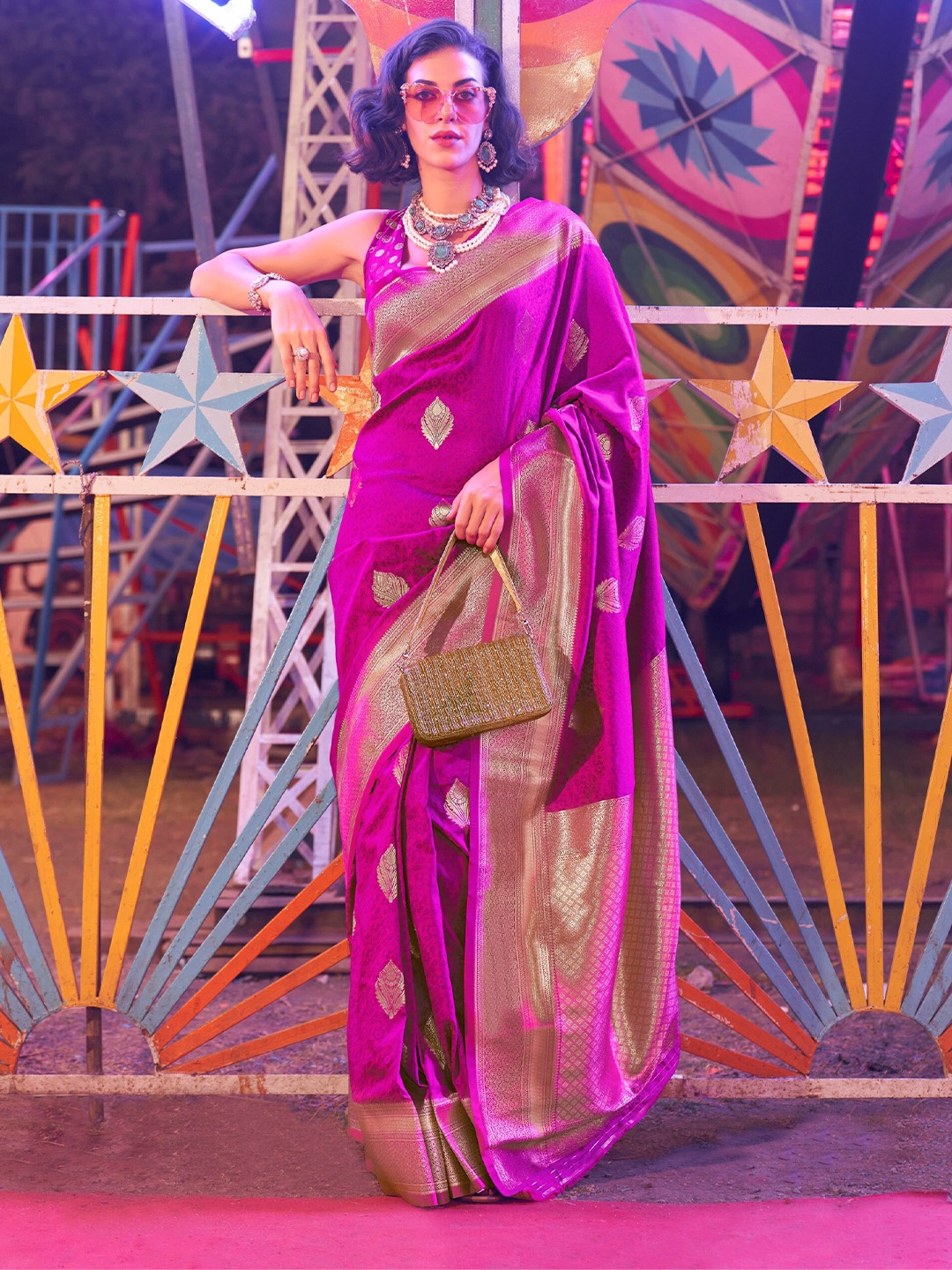 

elora Ethnic Motifs Woven Design Zari Banarasi Saree, Purple