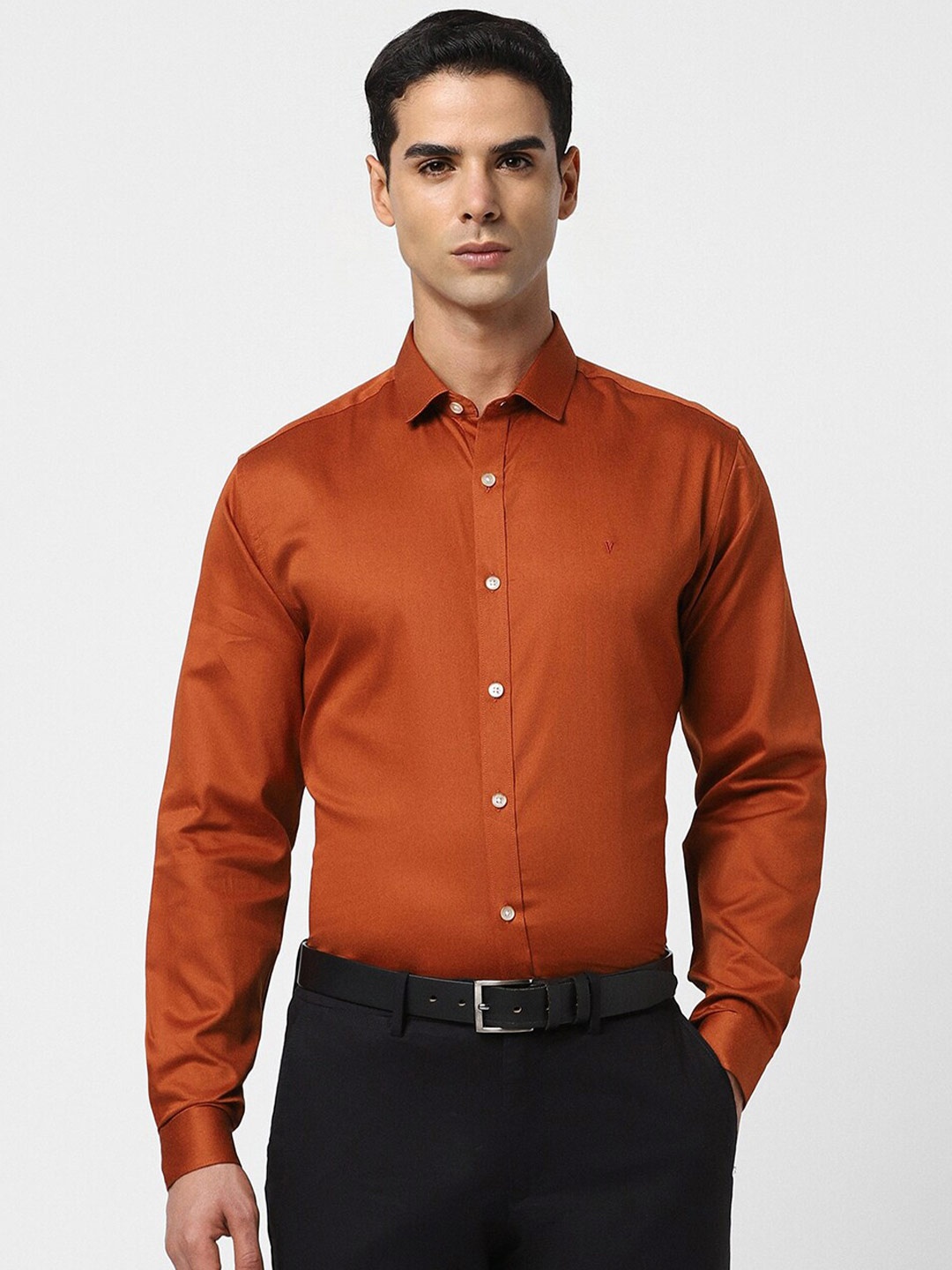 

V Dot Men Slim Fit Opaque Party Shirt, Orange