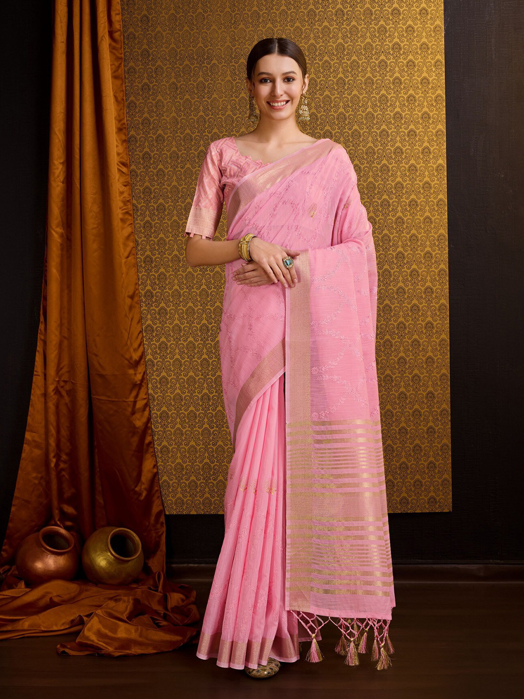 

Mitera Pink Floral Embroidered Zari Linen & Silk Saree