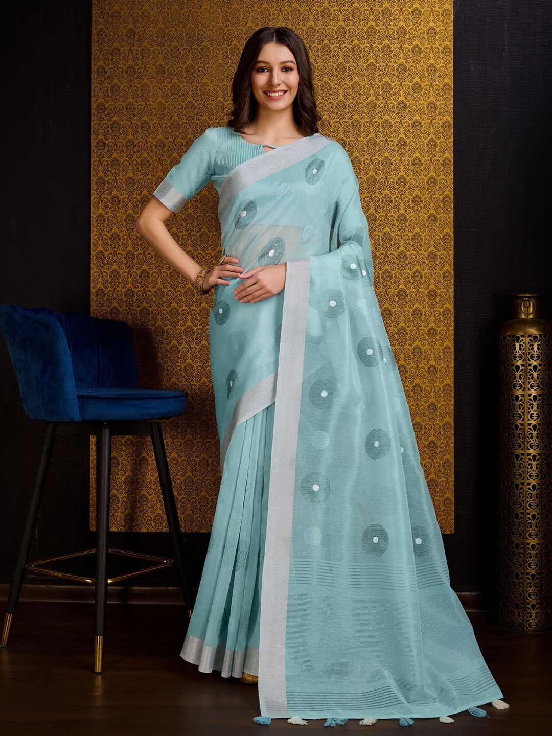 

Mitera Blue Geometric Embroidered Zari Linen & Silk Saree