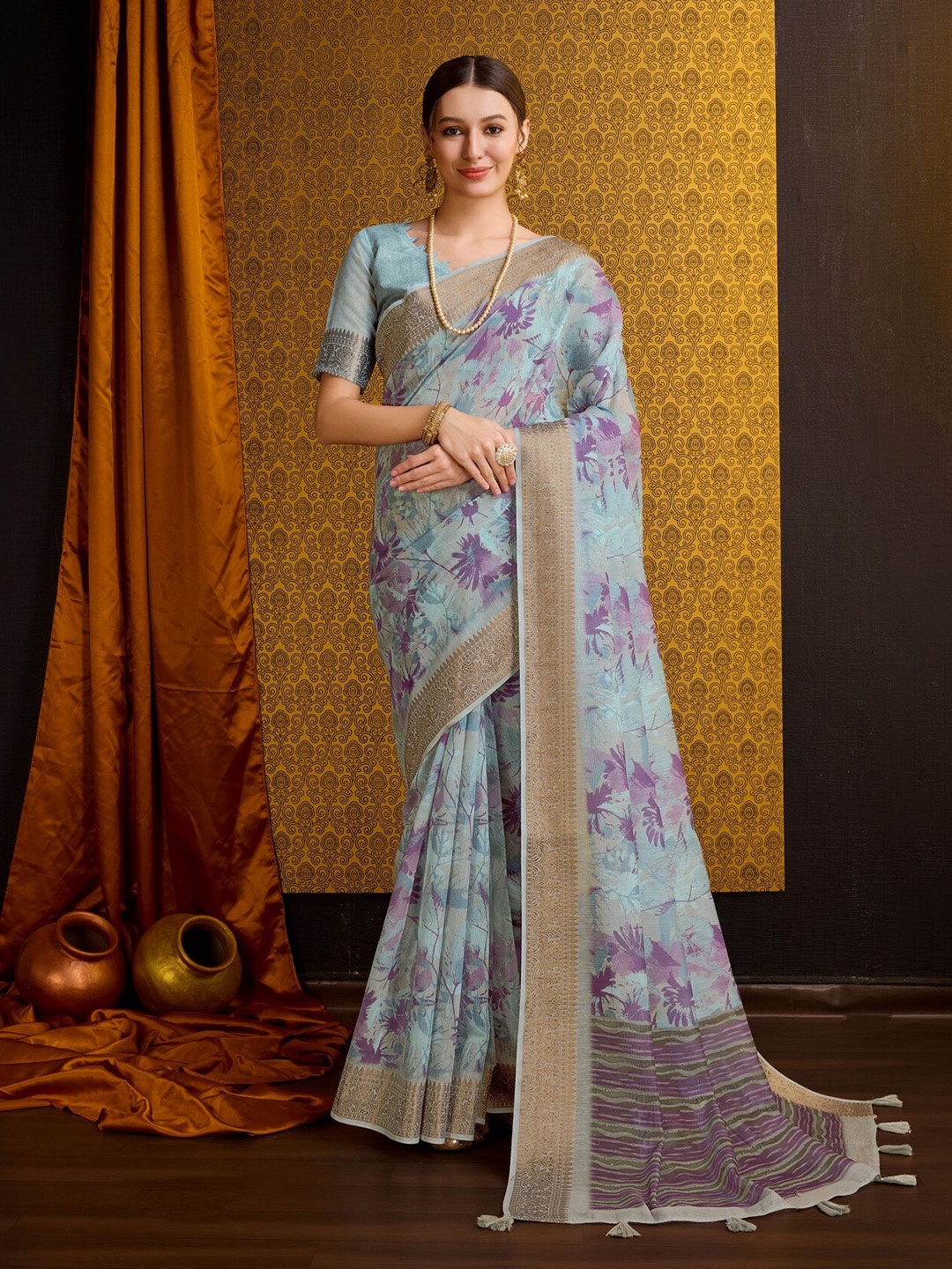 

Mitera Sea Green Floral Printed Zari Pure Cotton Saree