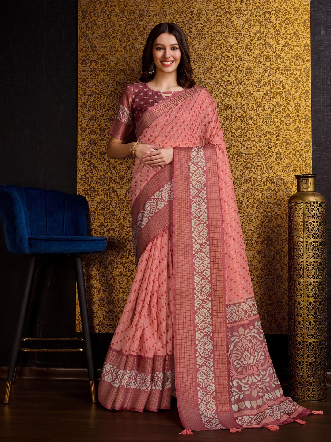 

Mitera Pink Ethnic Motifs Printed Zari Pure Silk Saree, Peach