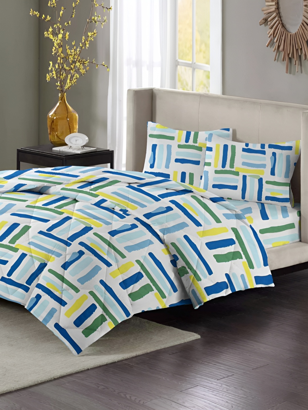 

bsb home White & Green Self Design Other 4 Piece Double Queen Superfine Bedding Set