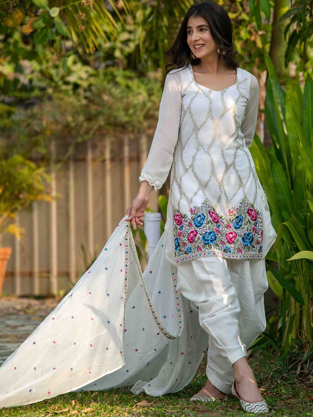 Label Shaurya Sanadhya Floral Embroidered Regular Kurta with Patiala & With Dupatta, White