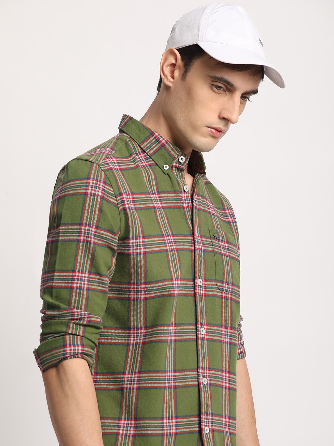 

THE BEAR HOUSE Men Checked Slim Fit Button-Down Collar Casual Shirts, Green