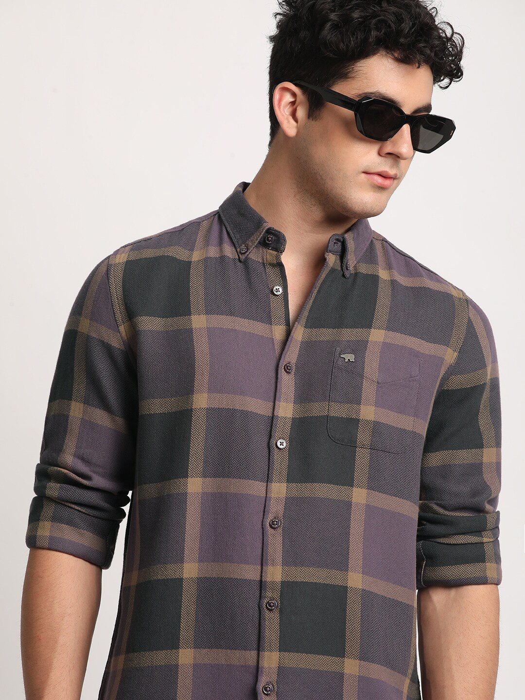 

THE BEAR HOUSE Men Checked Slim Fit Button-Down Collar Casual Shirts, Purple