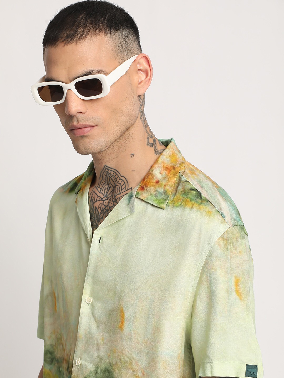 

THE BEAR HOUSE Abstract Printed Cuban Collar Short Sleeves Casual Shirt, Green