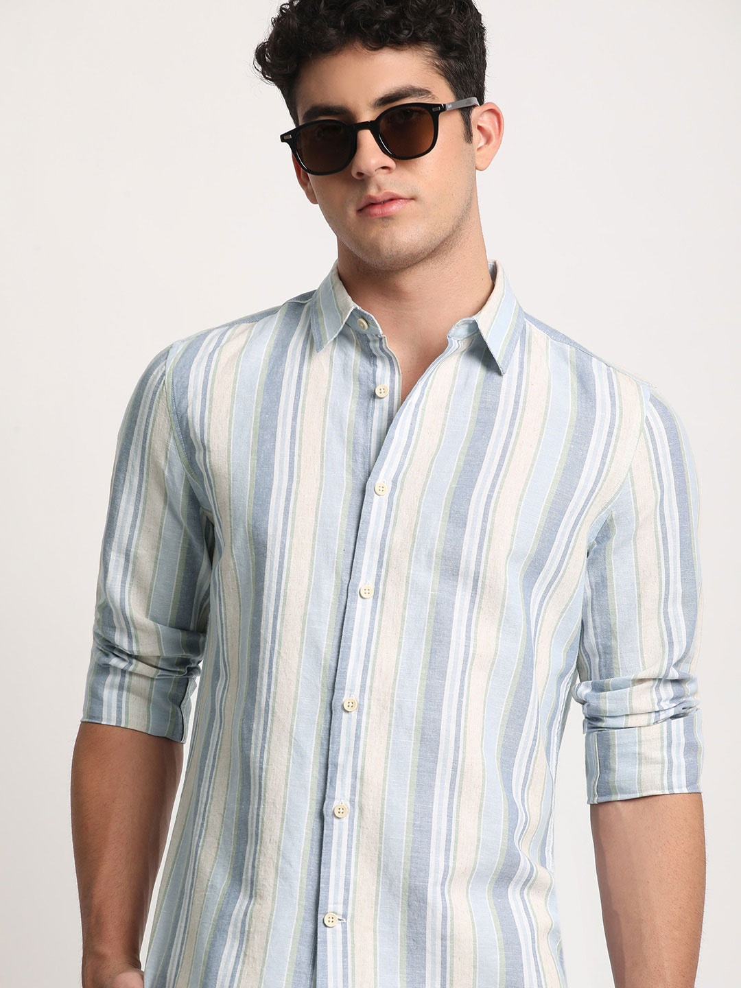 

THE BEAR HOUSE Men Striped Slim Fit Spread Collar Casual Shirts, Blue