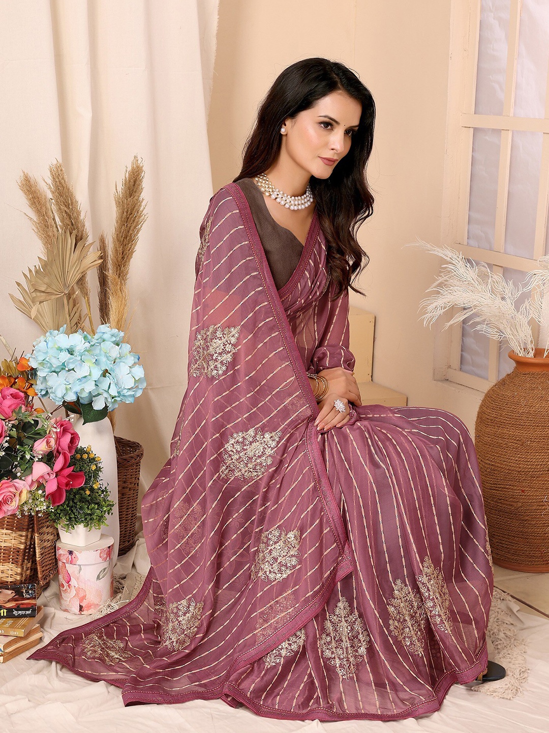 

FABMORA Embellished Beads & Stones Party Saree, Pink