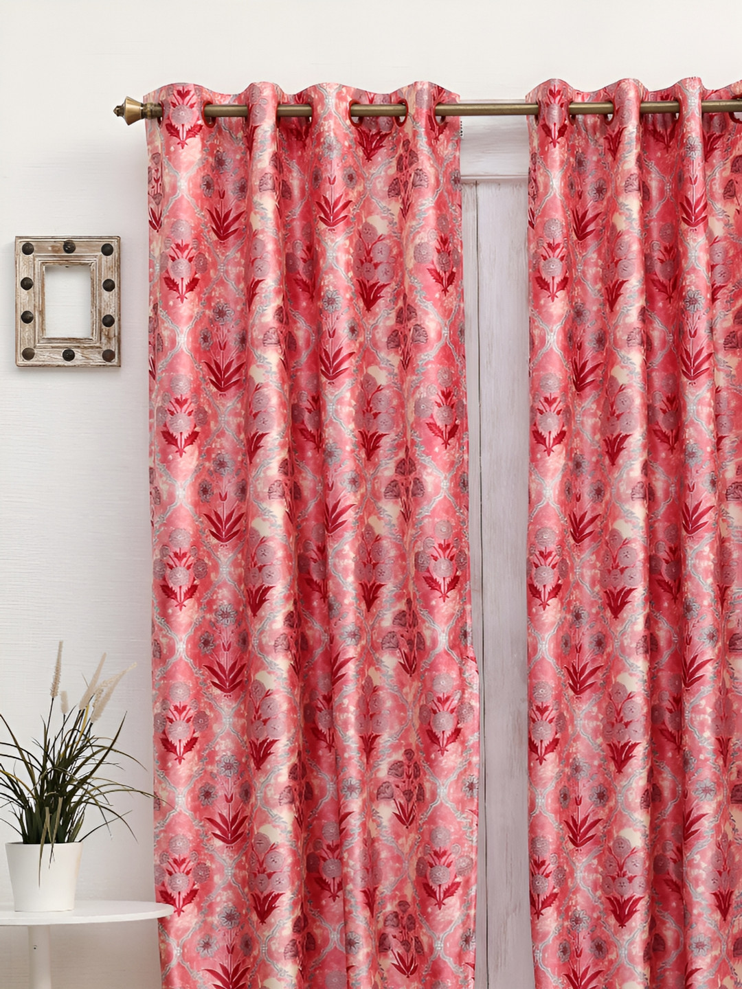 

Ariana Red & Blue Floral Eyelet Window Curtain
