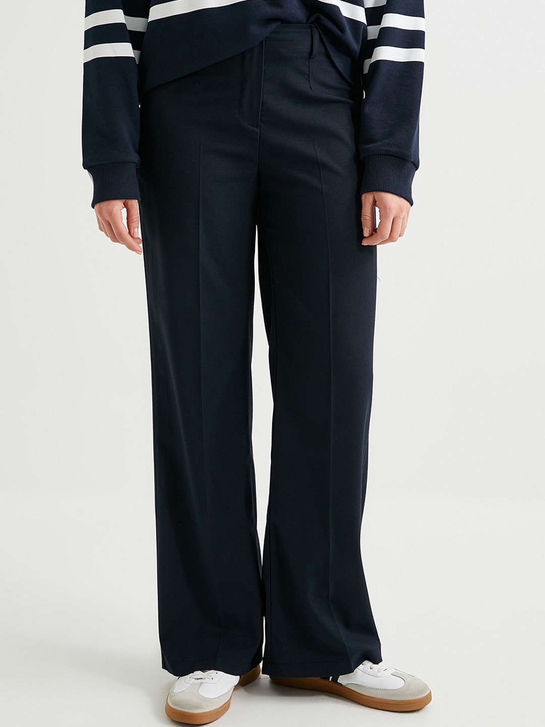 

Koton Women Loose Fit High-Rise Trouser, Navy blue