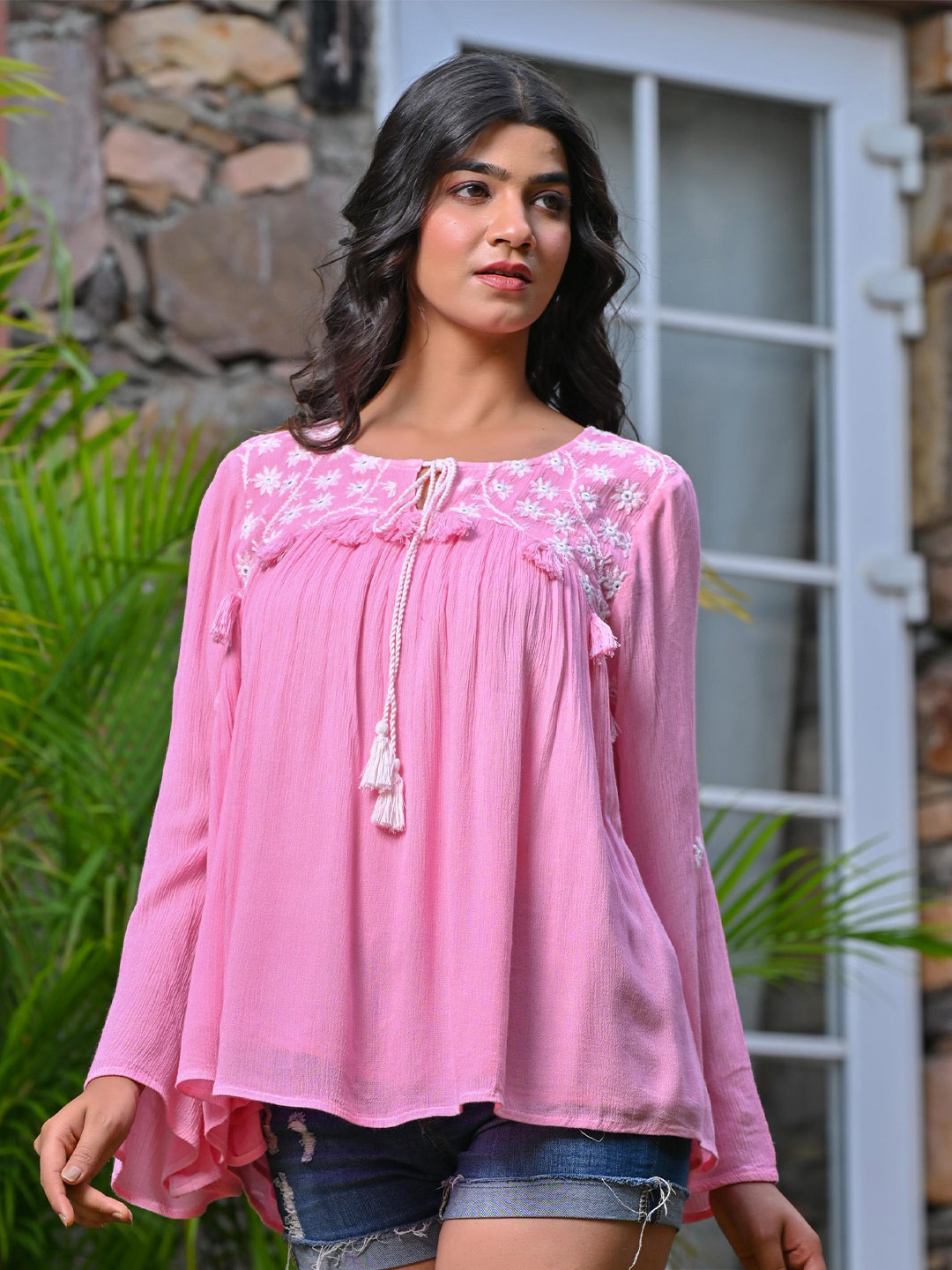 

Nyaro Tie-Up Neck Top, Pink