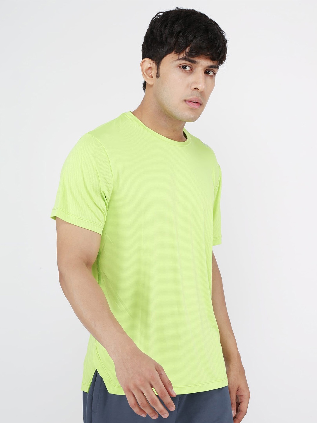 

DIDA Men Dri-FIT Raw Edge T-shirt, Lime green
