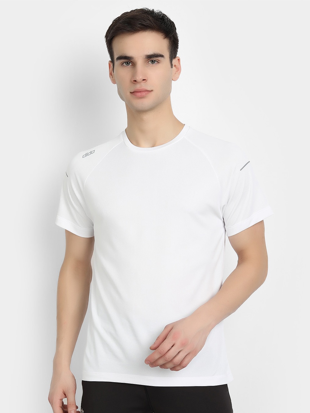 

DIDA Men Monochrome Dri-FIT Pockets T-shirt, White