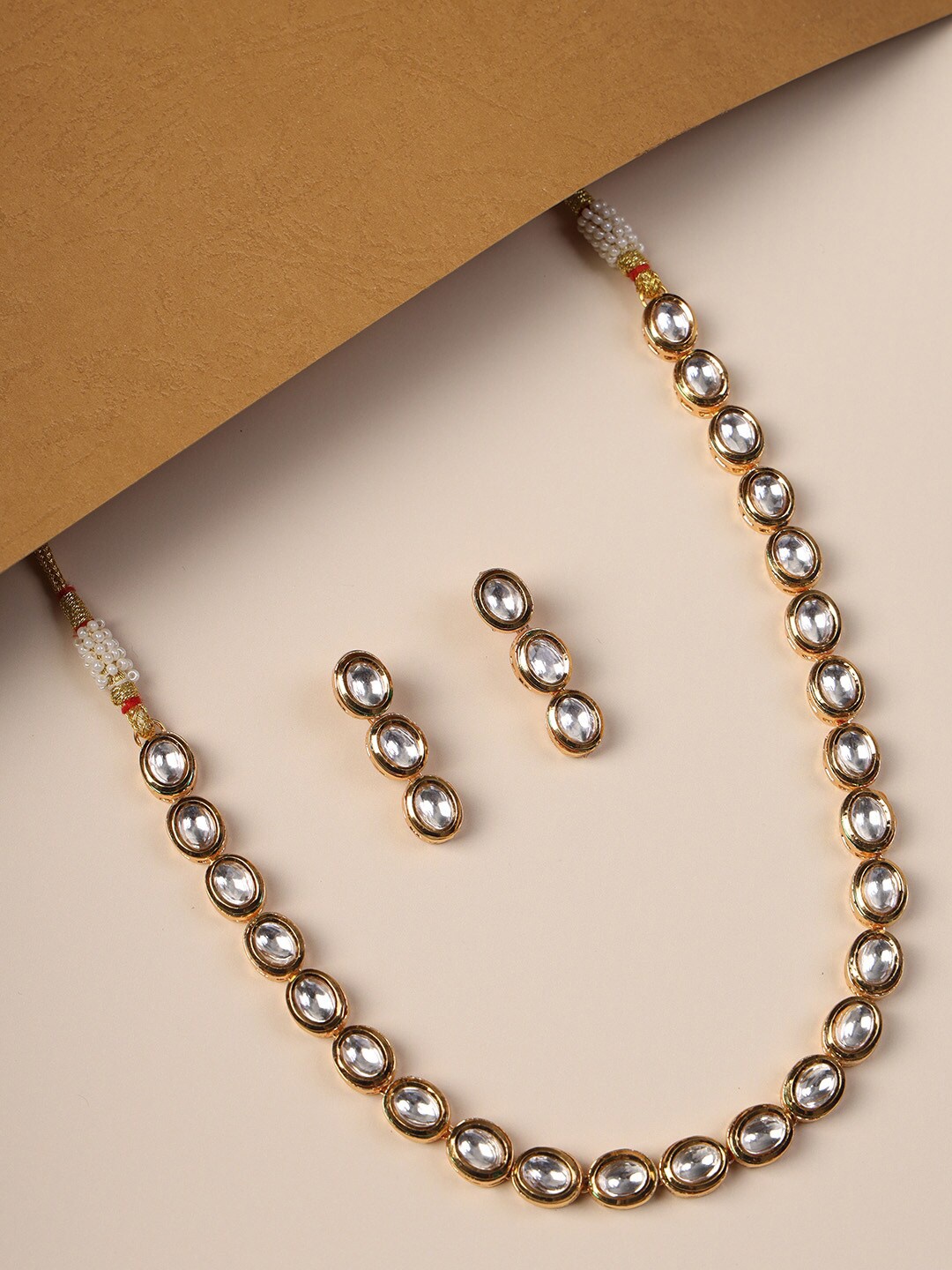 

justpeachy Gold-Plated Kundan-Studded Jewellery Set