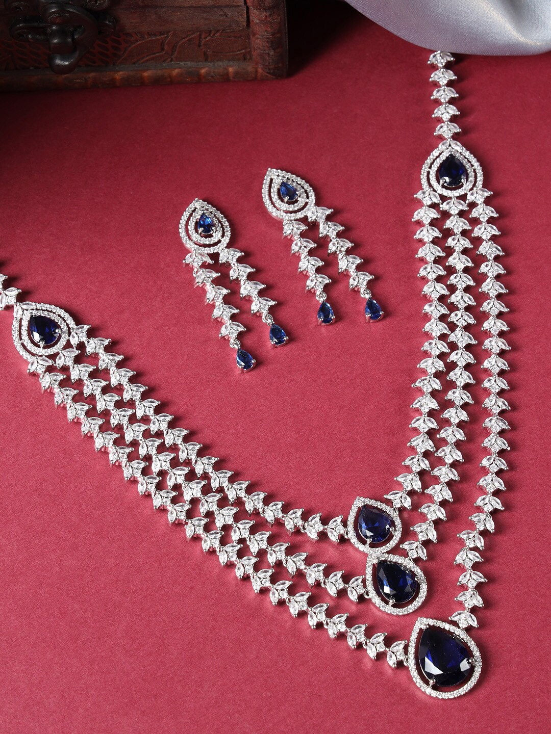 

justpeachy Silver-Plated American Diamond-Studded Jewellery Set
