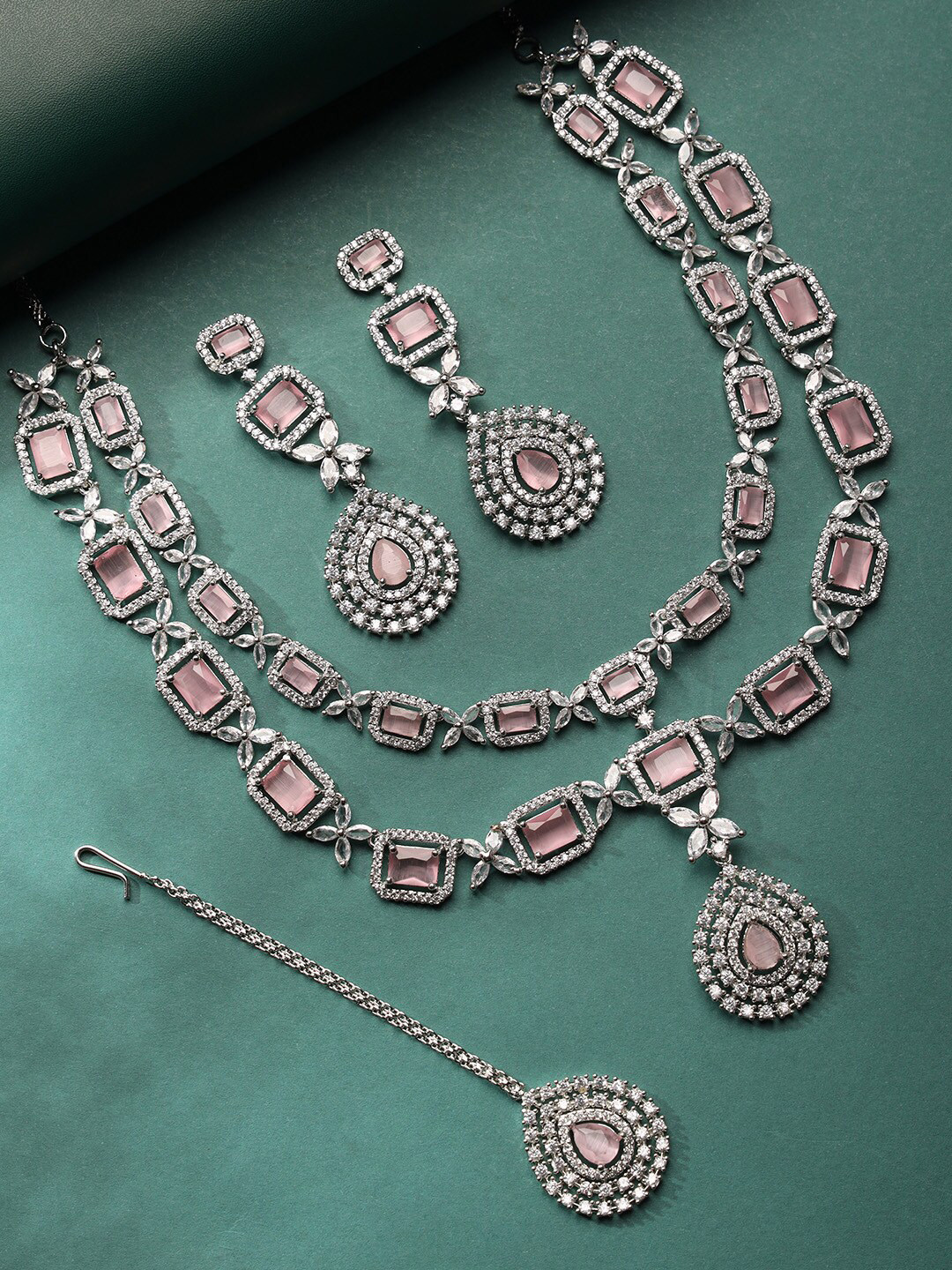 

justpeachy Silver-Plated American Diamond-Studded Jewellery Set