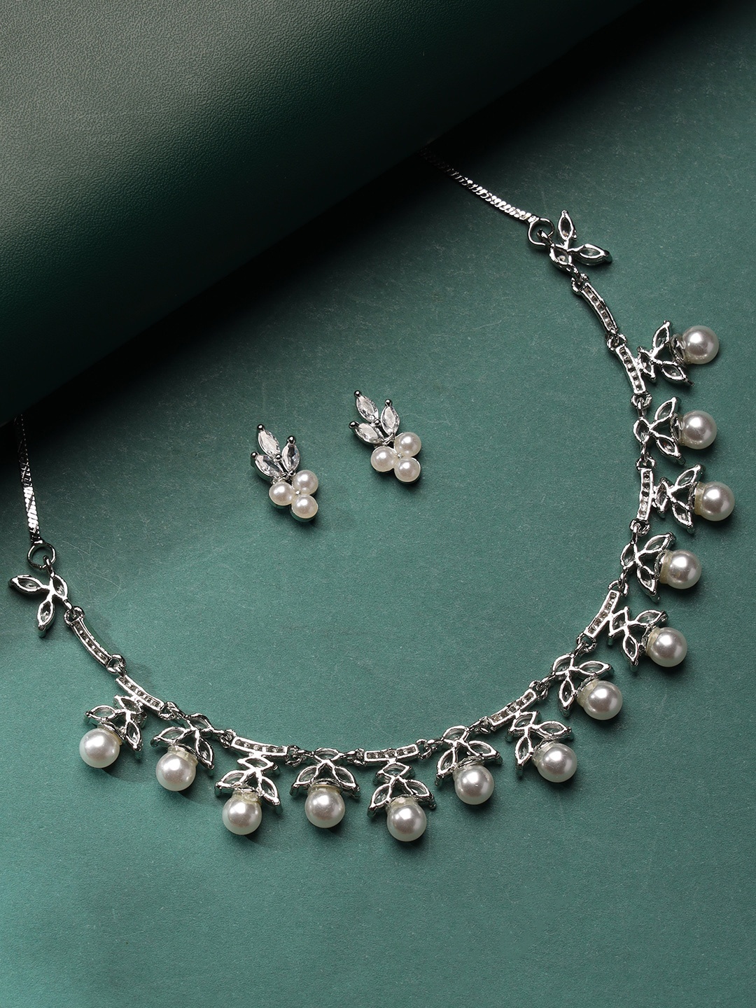

justpeachy Silver-Plated Pearl & Stone-Studded Jewellery Set