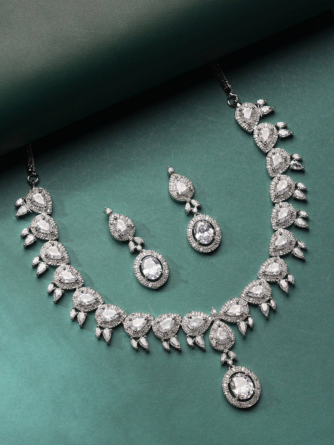 

justpeachy Silver-Plated American Diamond-Studded Jewellery Set