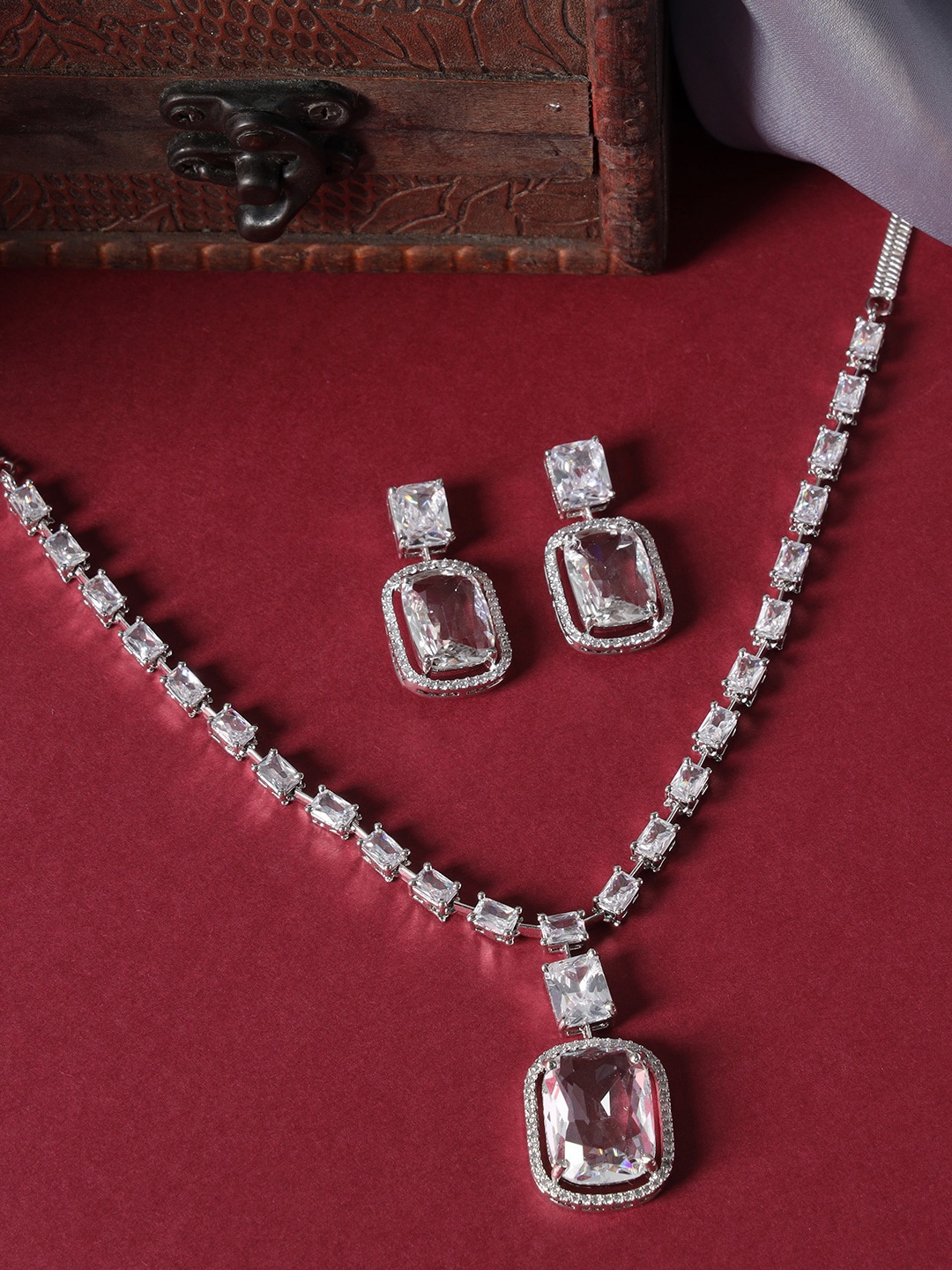 

justpeachy Silver-Plated American Diamond-Studded Jewellery Set
