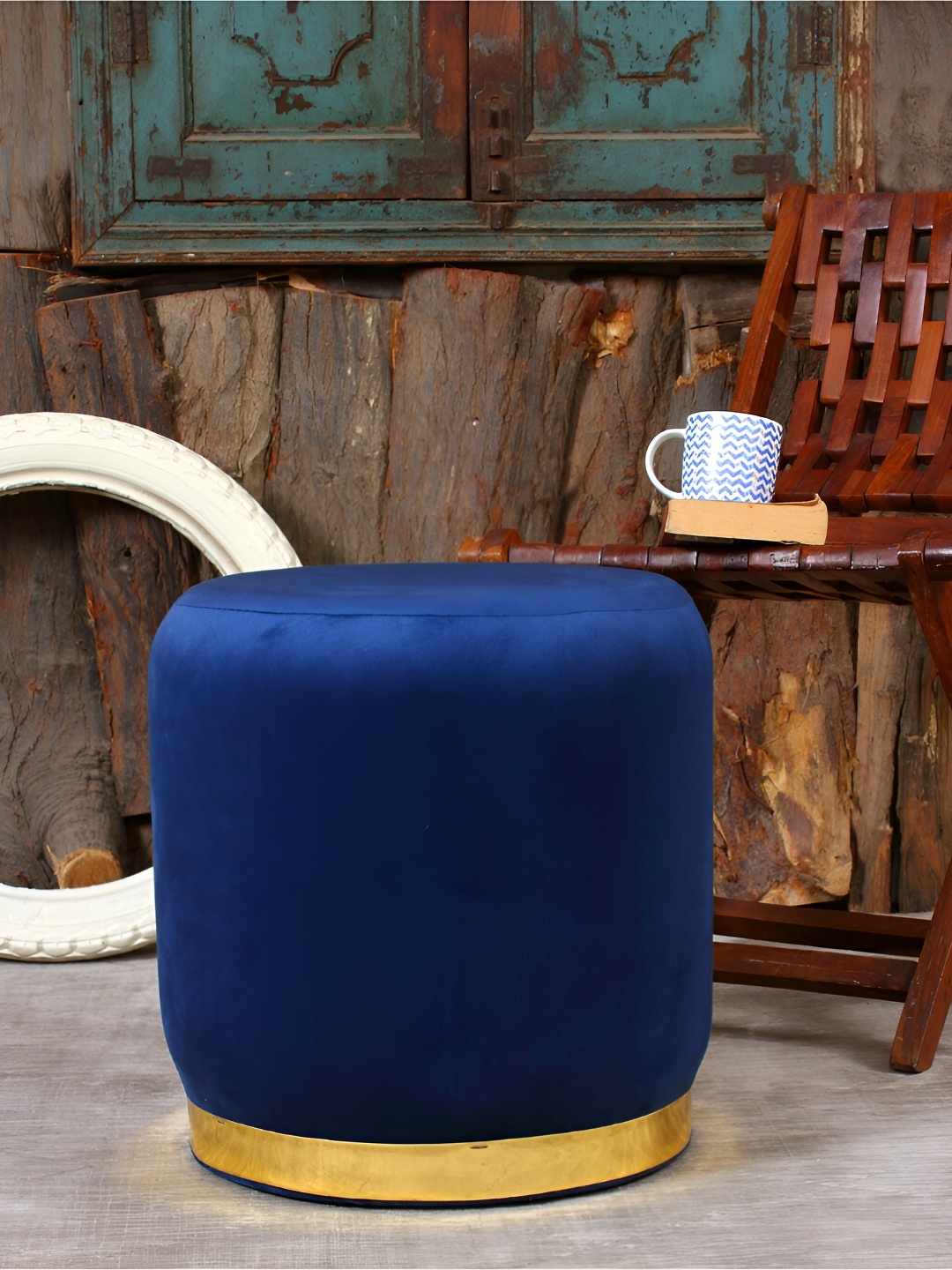 

Shadowkart Blue & Gold-Toned Wooden Cylindrical Ottoman