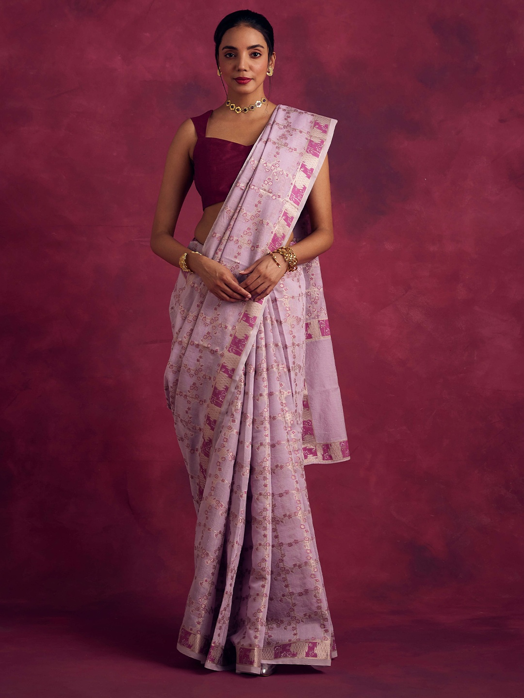 

Abhishti Floral Woven Design Zari Banarasi Saree, Lavender