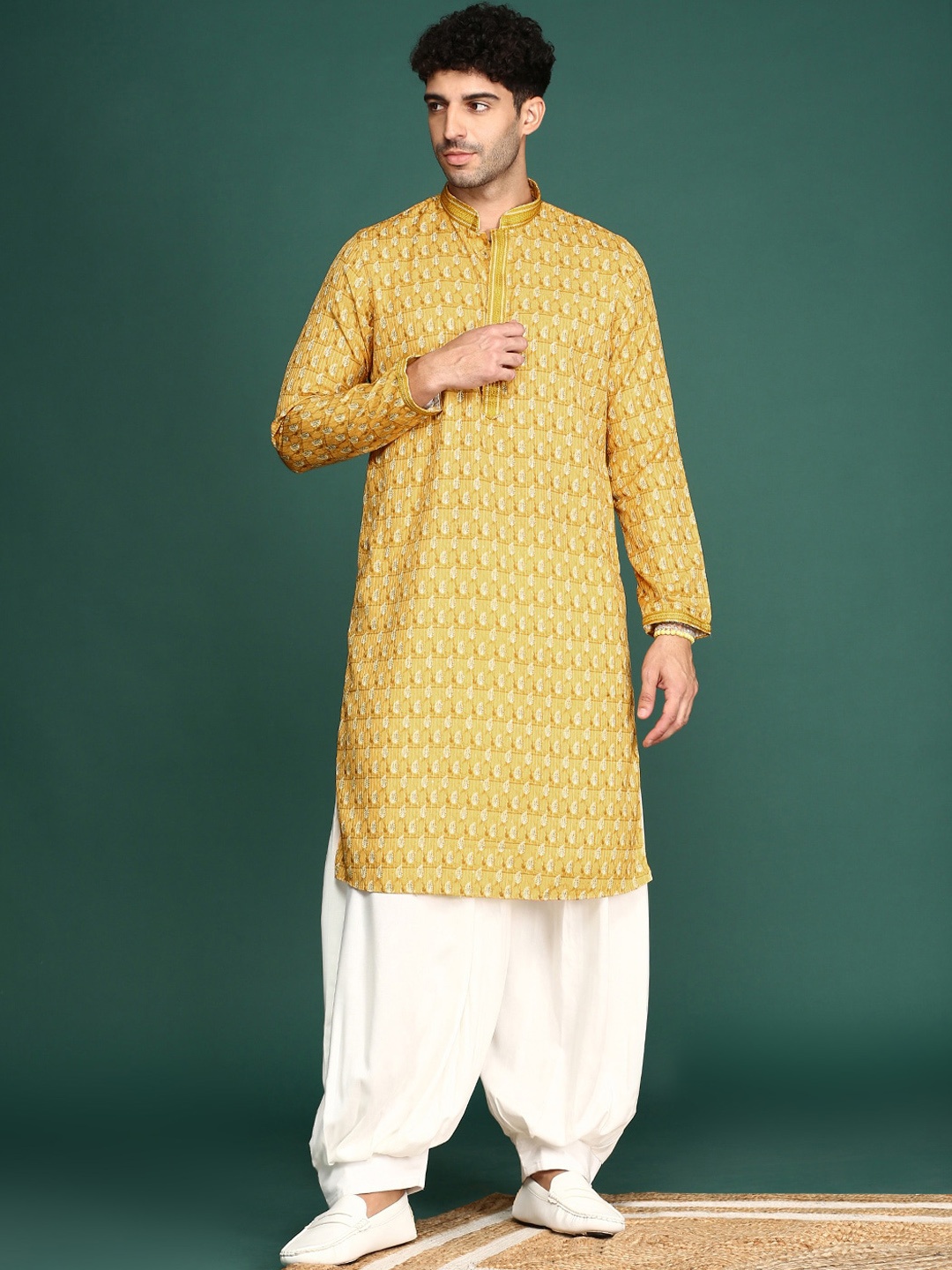 

Sangria Ethnic Motifs Printed Cotton Mandarin Collar Straight Kurta, Mustard