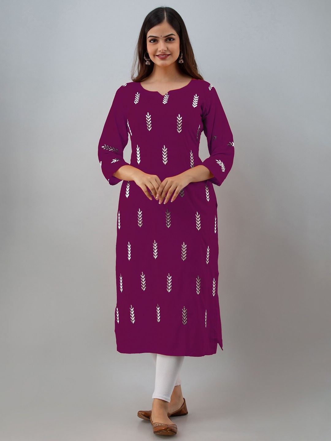 

BAESD Floral Embroidered Notch Neck Straight Kurta, Purple