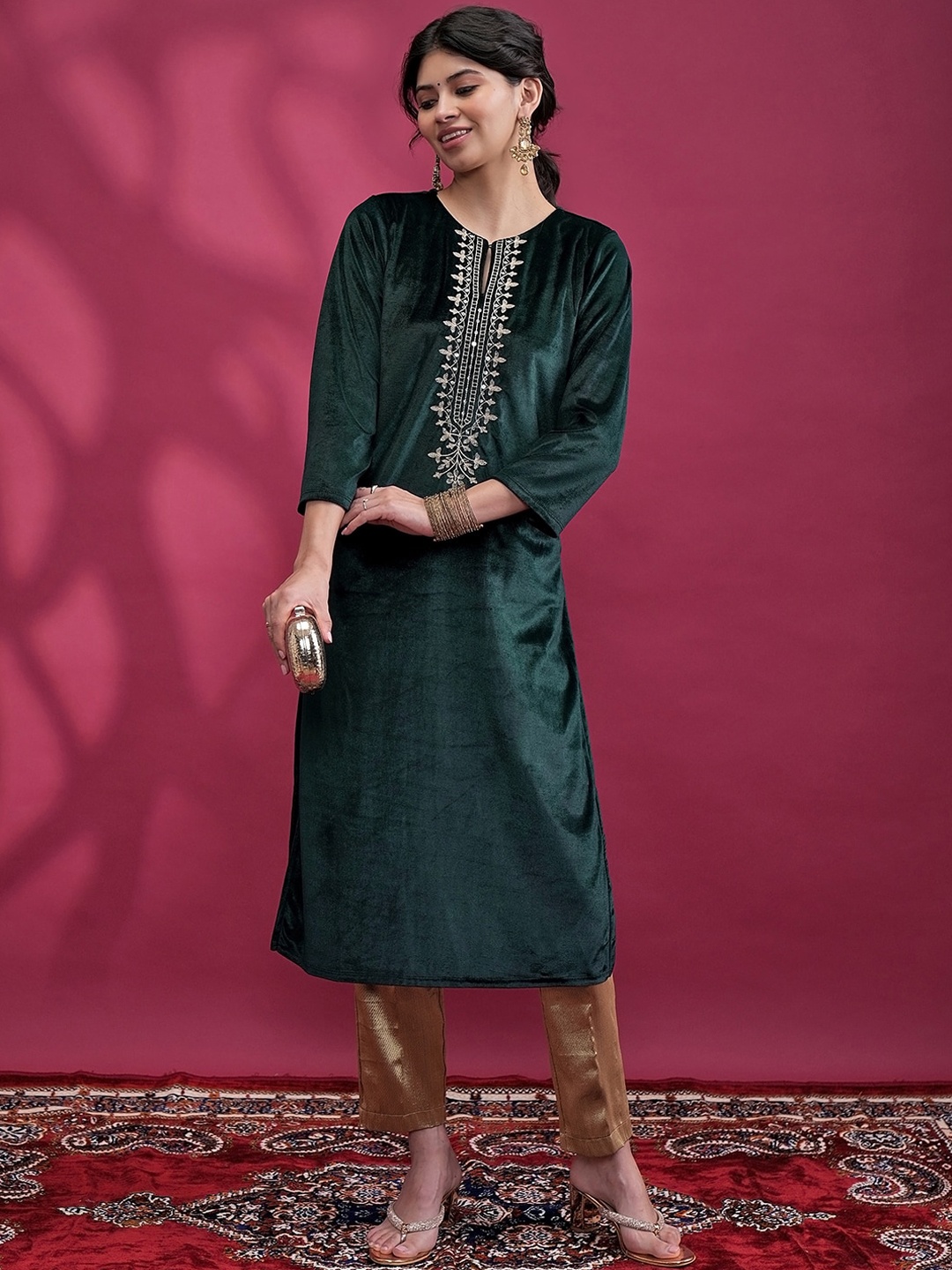 

Vishudh Round Neck Yoke Design Thread Work Kurta, Green