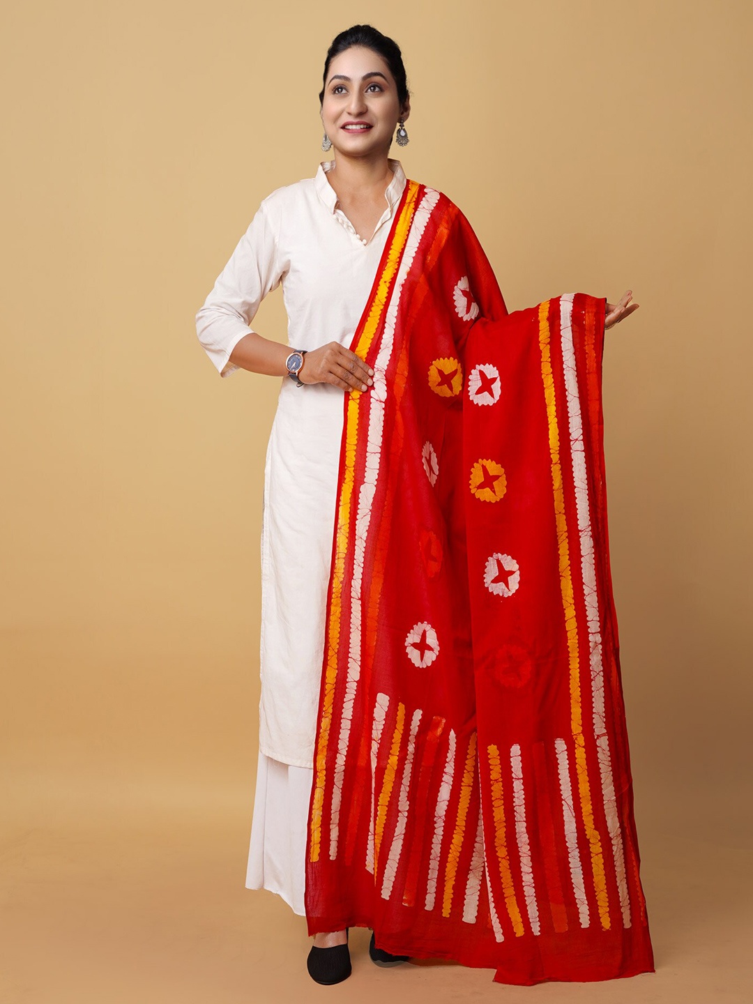 

Unnati Silks Ethnic Motifs Printed Pure Cotton Batik Dupatta, Red