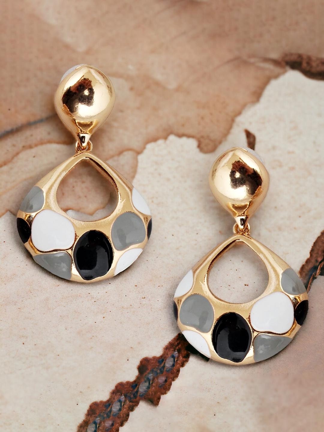 

LUCKY JEWELLERY 18 KT Gold-Plated Contemporary Enamelled Studs Earrings