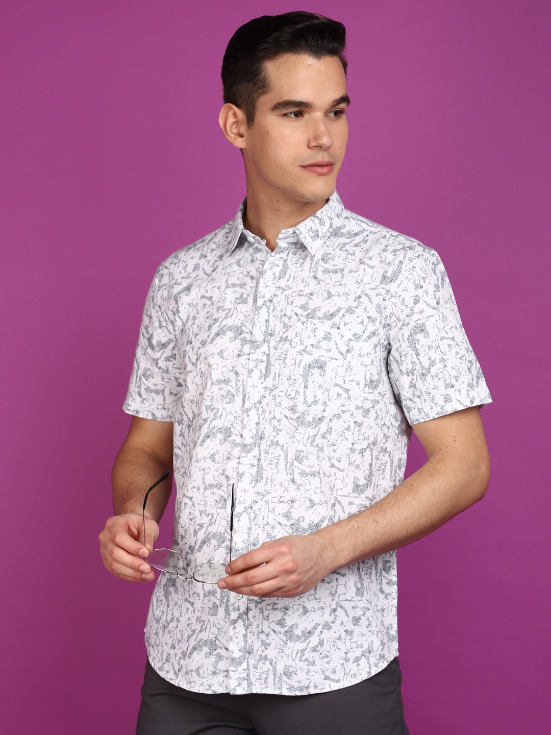 

V-Mart Abstract Printed Spread Collar Cotton Casual Shirt, White
