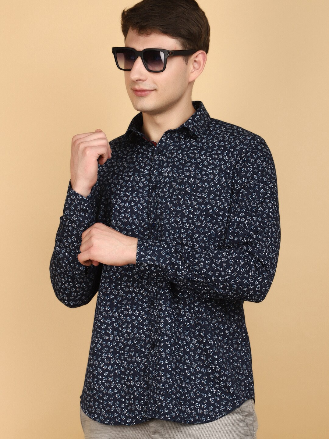 

V-Mart Floral Printed Twill Cotton Casual Shirt, Blue