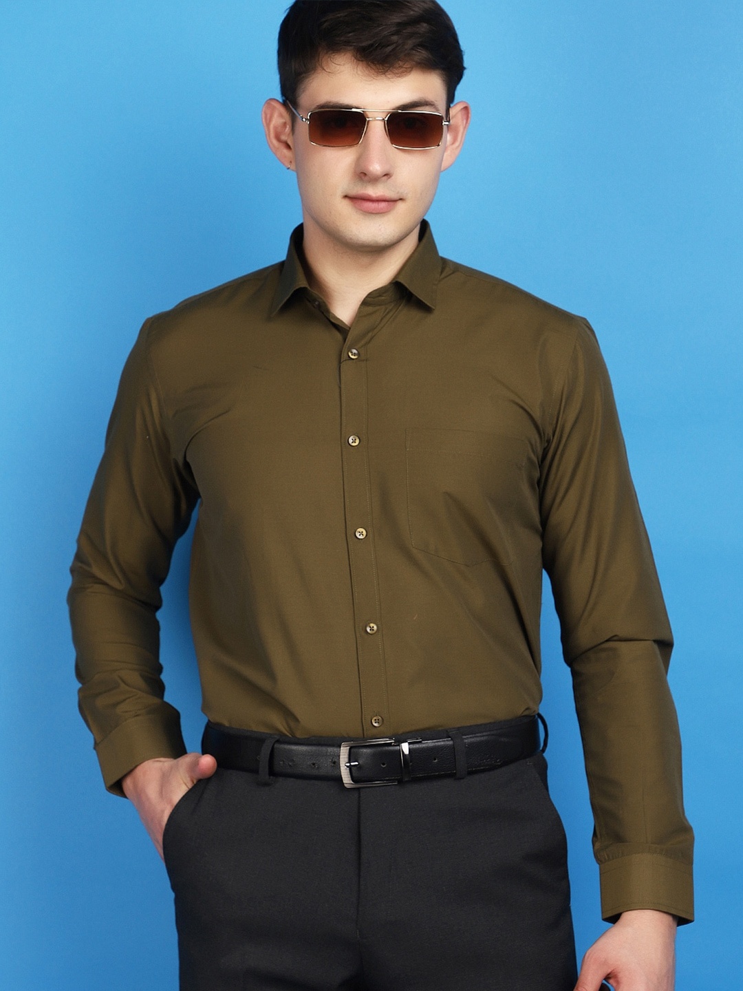 

V-Mart Cutaway Collar Long Sleeves Cotton Formal Shirt, Green