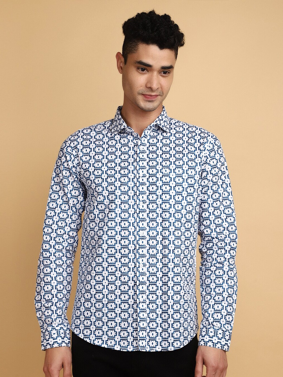 

V-Mart Slim Fit Long Sleeves Spread Collar Cotton Opaque Printed Casual Shirt, White
