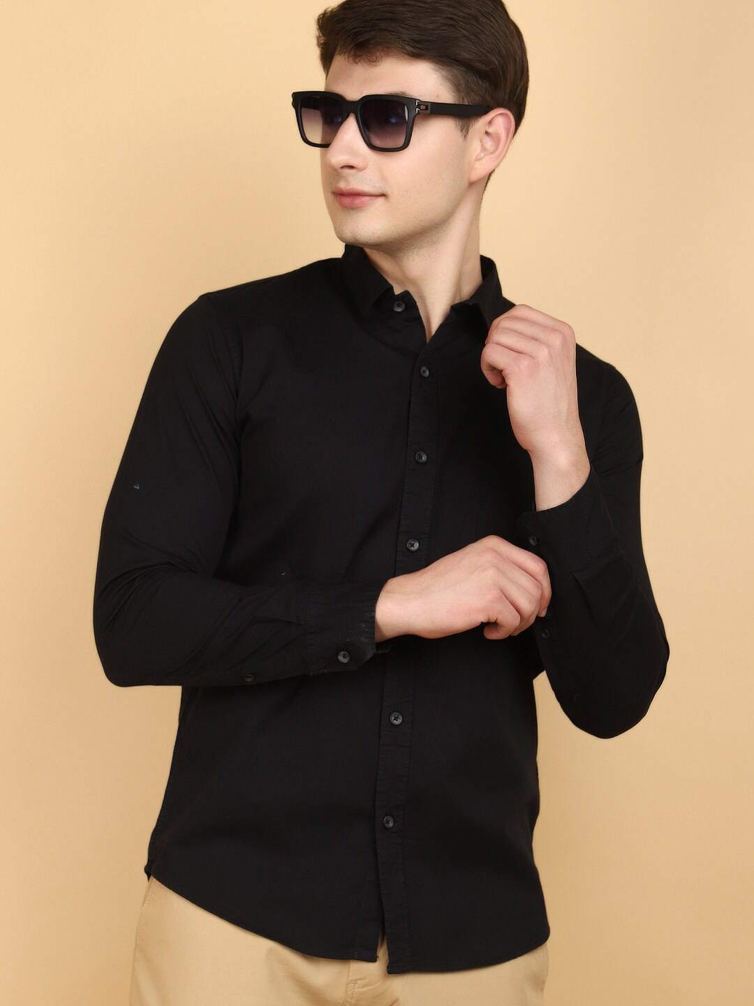 

V-Mart Spread Collar Cotton Casual Shirt, Black