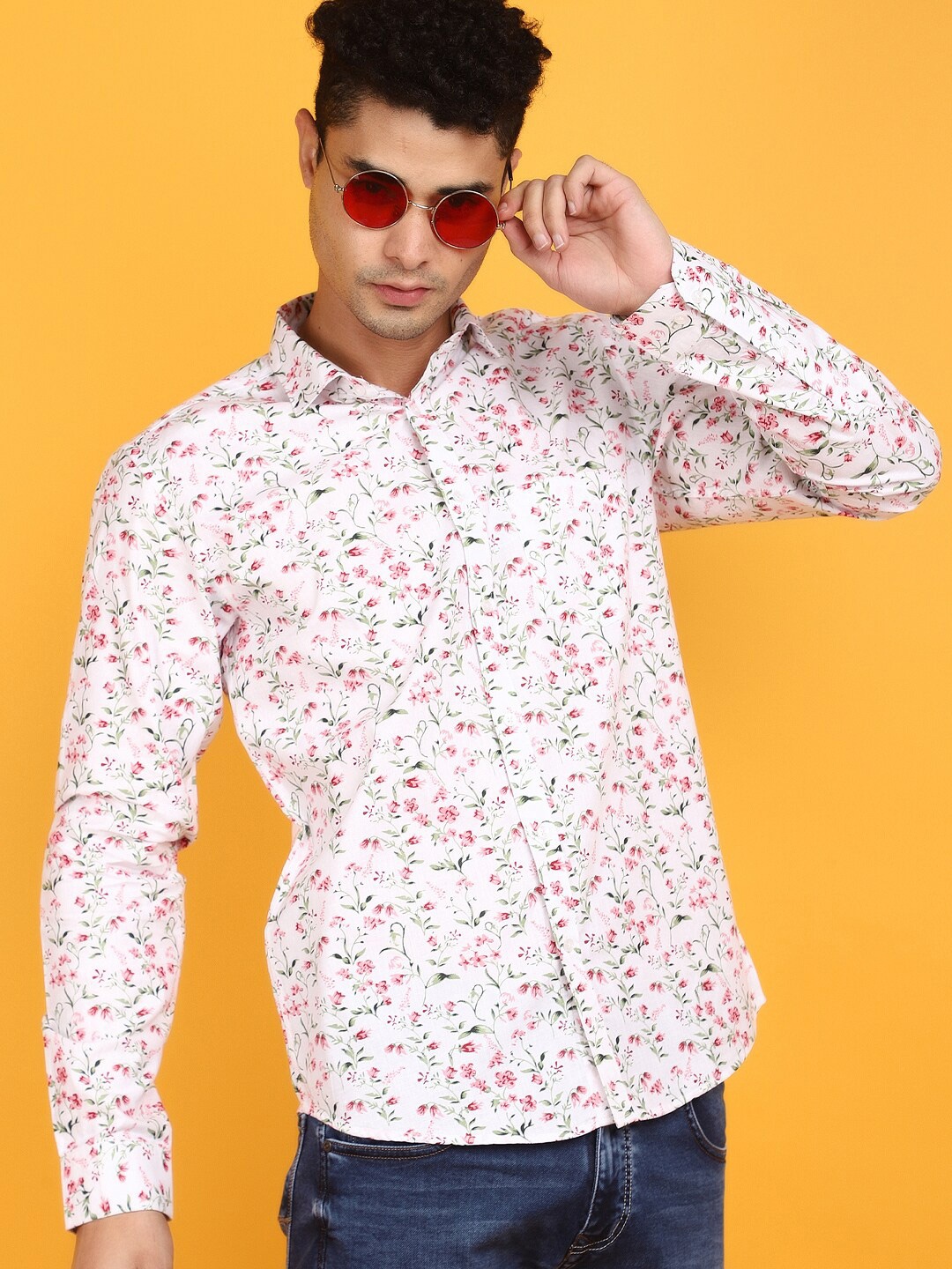 

V-Mart Printed Spread Collar Cotton Casual Shirt, White